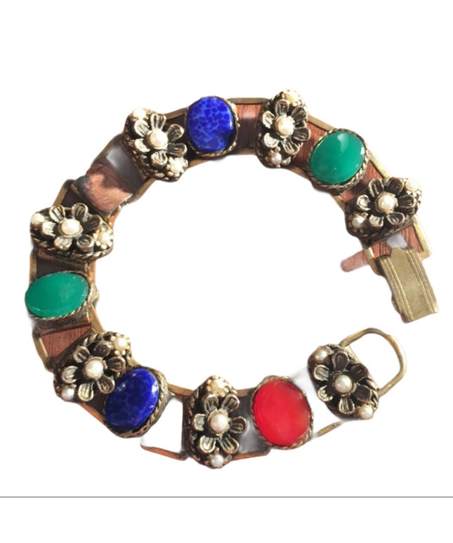 Vintage 1960s  Fancy glass faux pearl chunky ornate bracelet