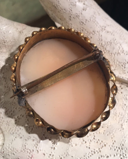 Antique 14k Gold Filled shell Carved Cameo brooch