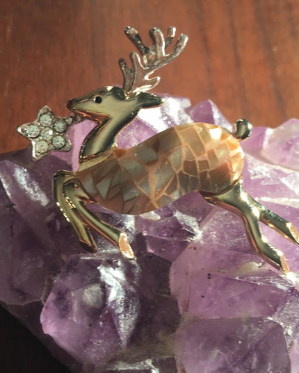 Reindeer rhinestone faux mosaic pearl brooch Gold tone