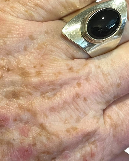Vintage sterling silver 925 black onyx modernist brutalist wrap ring