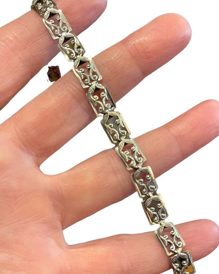 Vintage 1960s Danecraft Sterling silver 925 Etched fancy link bracelet