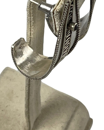 - Vintage sterling silver 925 dangle earrings garnet stone Balenisian Bali
