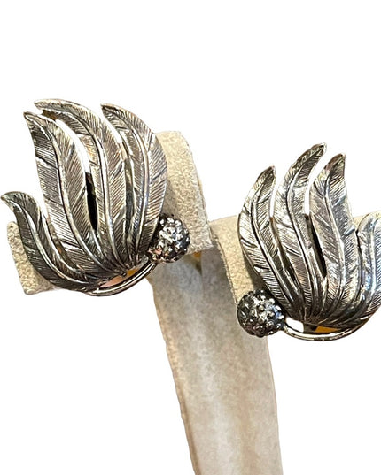 Vintage Silver leaf etched clip on earrings