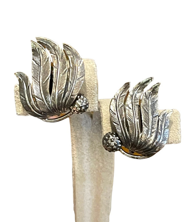 Vintage Silver leaf etched clip on earrings