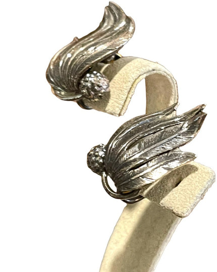 Vintage Silver leaf etched clip on earrings