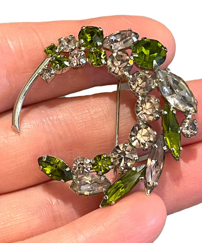 Vintage 1960s czech crystal swirl silver finish green clear sparkle brooch