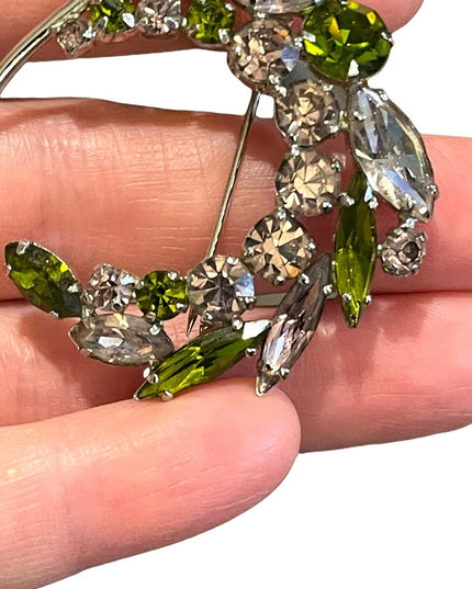 Vintage 1960s czech crystal swirl silver finish green clear sparkle brooch