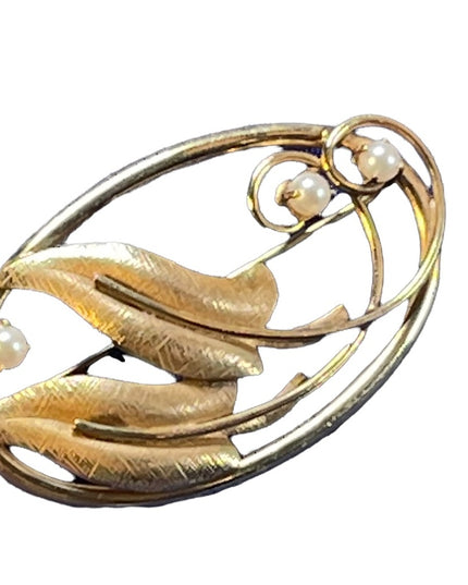 1960s 12k Gold filled real Pearl leaf gold brooch Beauty! vintage