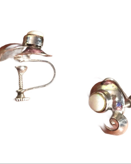Vintage Opal sterling silver screw back earrings Lovely’