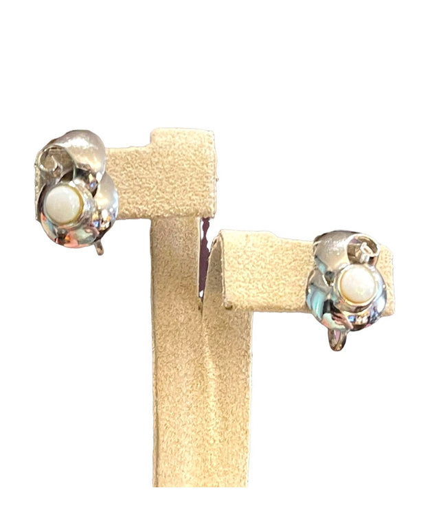 Vintage Opal sterling silver screw back earrings Lovely’