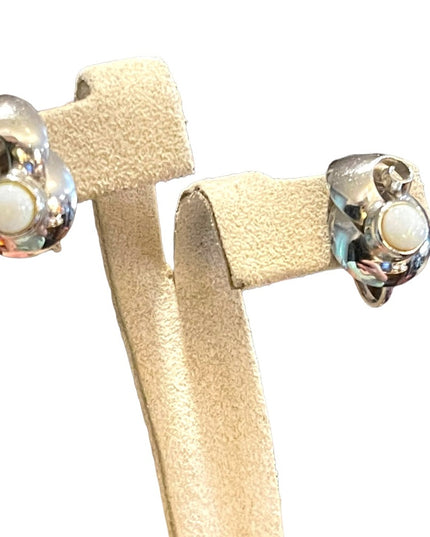 Vintage Opal sterling silver screw back earrings Lovely’