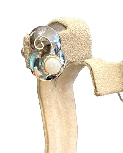 Vintage Opal sterling silver screw back earrings Lovely’