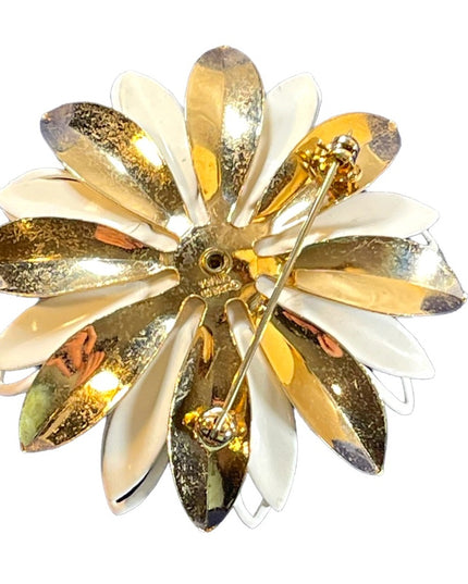 Vintage 1970s Sarah Coventry gold and white enamel large metal flower  brooch