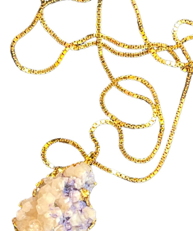 Beautiful Gold plated Large Agate crystal chunky pendant necklace Monet chain