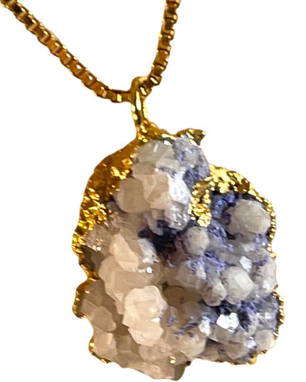 Beautiful Gold plated Large Agate crystal chunky pendant necklace Monet chain