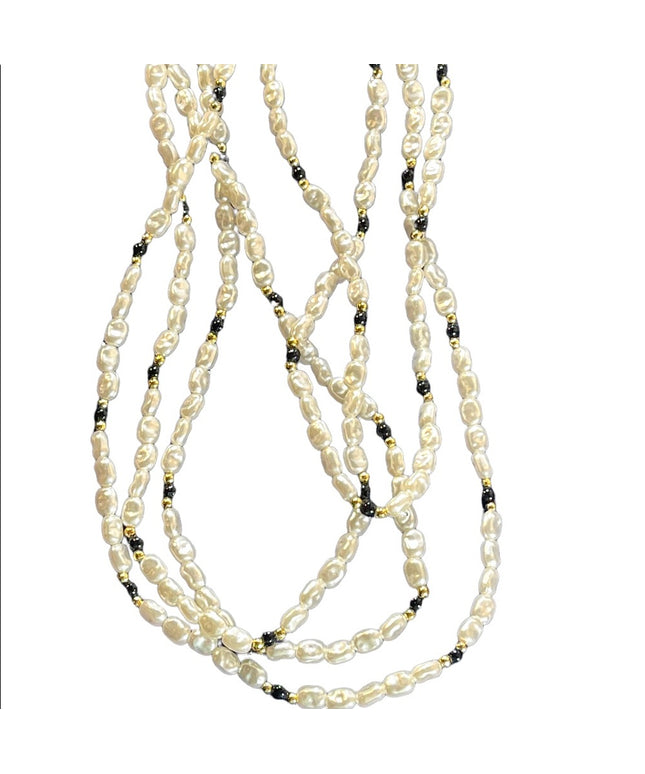 VTG 1980s Faux pearl necklace multi strand resin