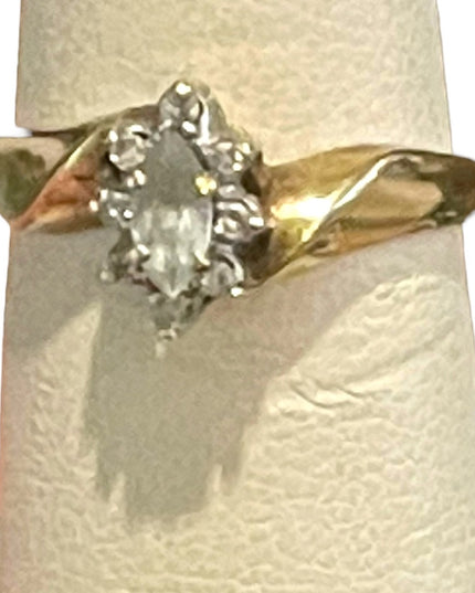 Vintage 10k YG Gold Aquamarine & diamonds ring