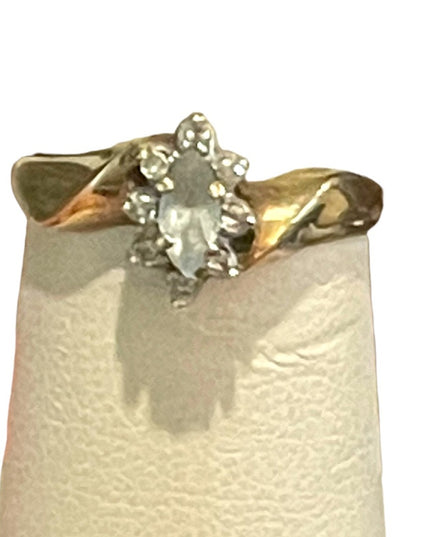 Vintage 10k YG Gold Aquamarine & diamonds ring