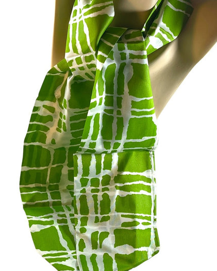 Stunning vintage green and white abstract neck scarf tie bandana c1970s