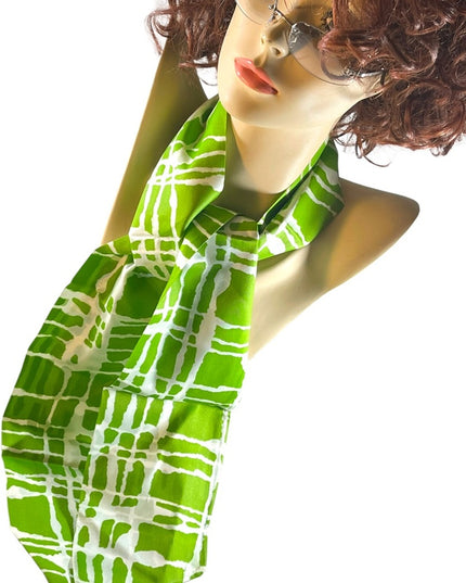 Stunning vintage green and white abstract neck scarf tie bandana c1970s