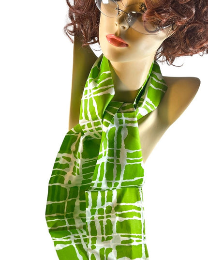 Stunning vintage green and white abstract neck scarf tie bandana c1970s