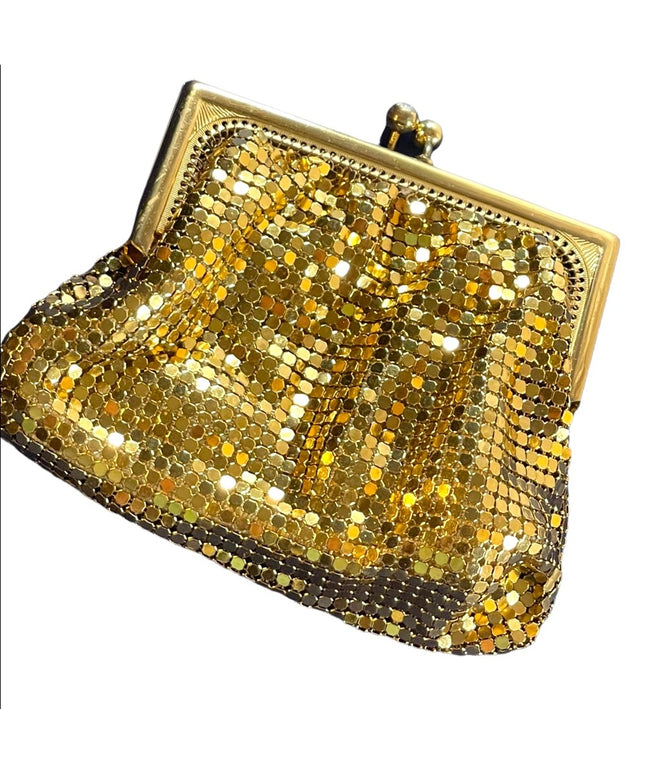 Vintage 1960s Gold metal chain mail change purse rhinestone kiss lock