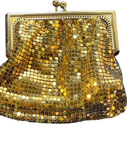 Vintage 1960s Gold metal chain mail change purse rhinestone kiss lock