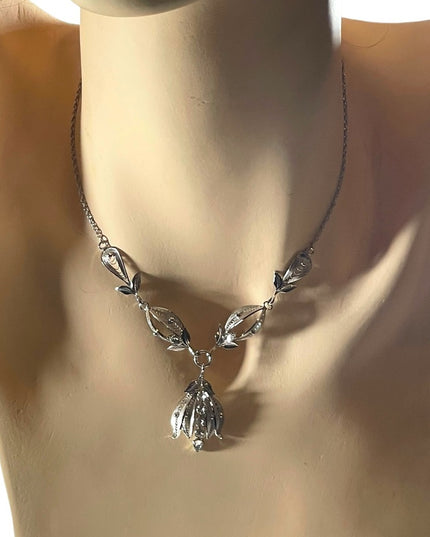 Vintage sterling silver Fancy etched wire work filagree necklace rhinestones