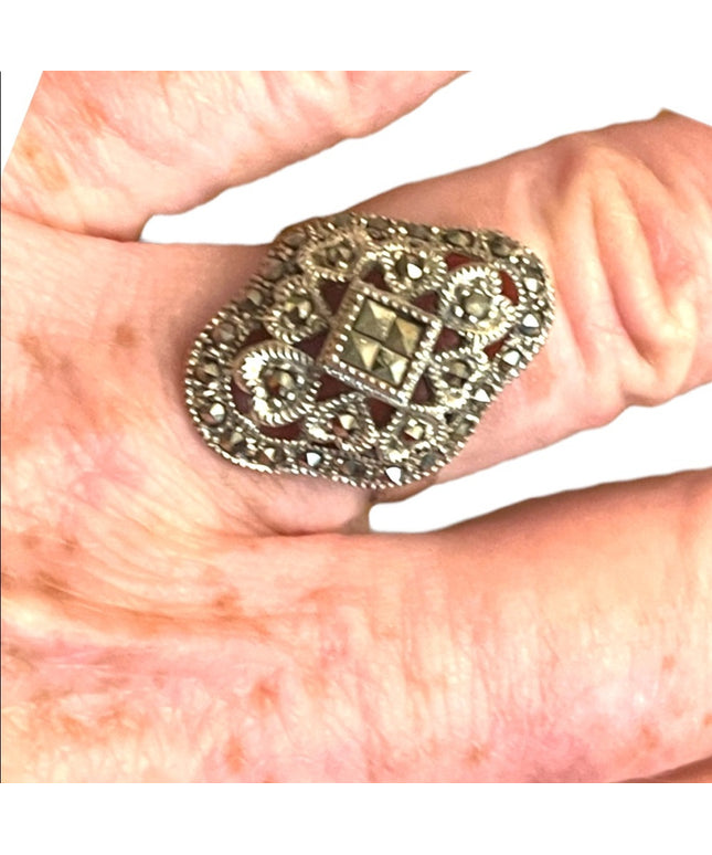 Vintage sterling silver 925 marcasite fancy oblong dinner ring