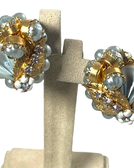 VINTAGE 1960s fancy faux blue pearl plastic rhinestone clip on earrings gold