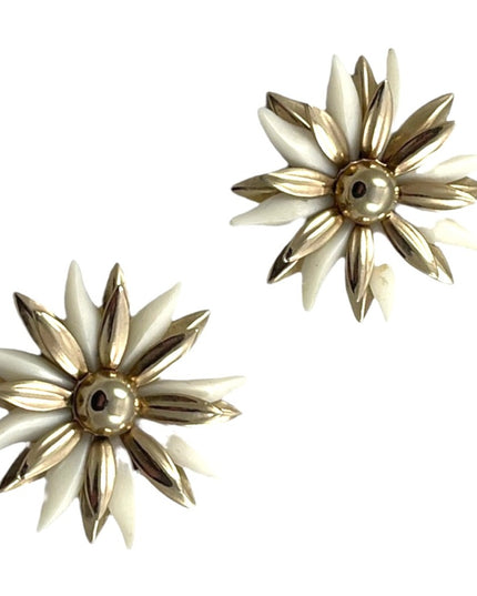 Vintage white resin & gold metal finish flower daisey clip on large earrings