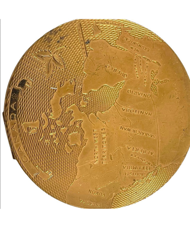 Vintage gold finish Canada map compact makeup powder collectible
