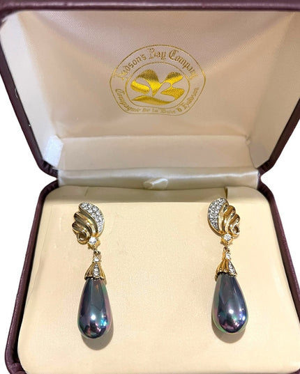 Vintage Hudson Bay Faux Tahisian Pearl gold rhinestone dangle earrings Orig Box