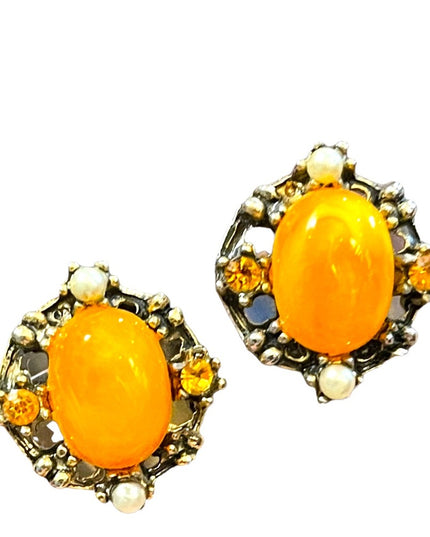 Vintage 1960s Mandarin Orange pearl rhinestone gold finiah fabcy earrings