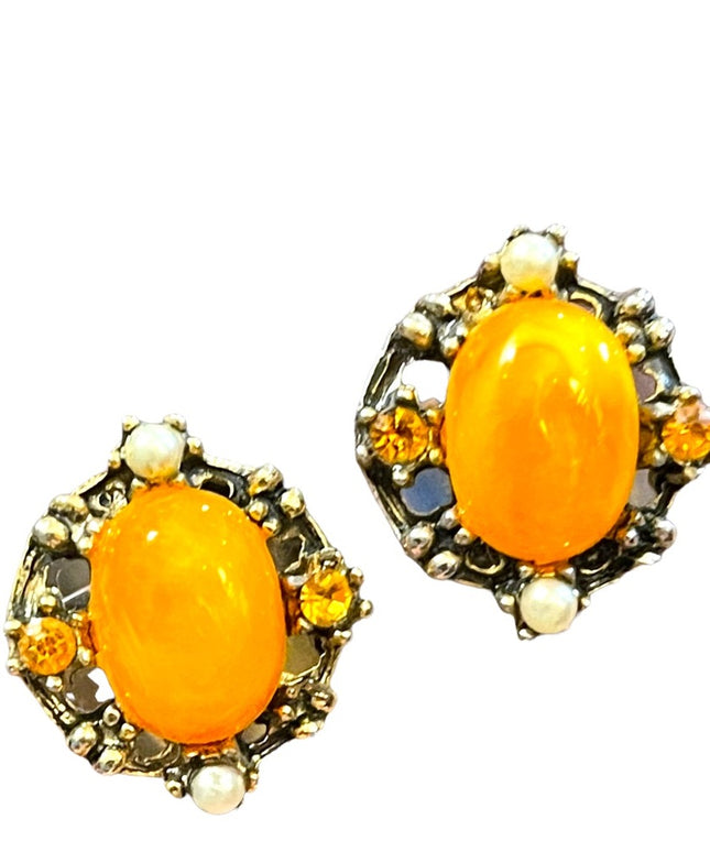 Vintage 1960s Mandarin Orange pearl rhinestone gold finiah fabcy earrings