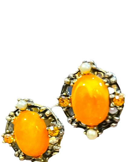 Vintage 1960s Mandarin Orange pearl rhinestone gold finiah fabcy earrings