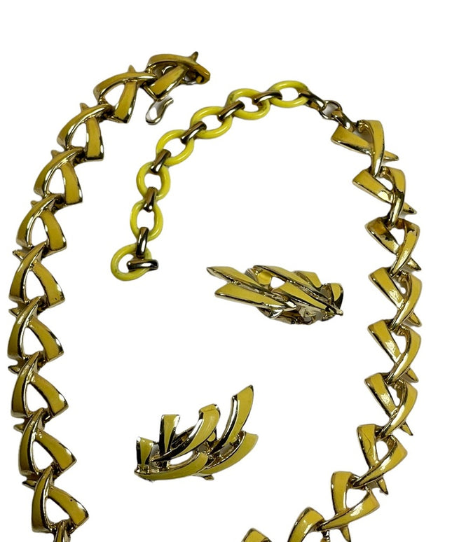 Vintage 1960s CORO Canary Yellow enamel fancy necklace & earrings set gold