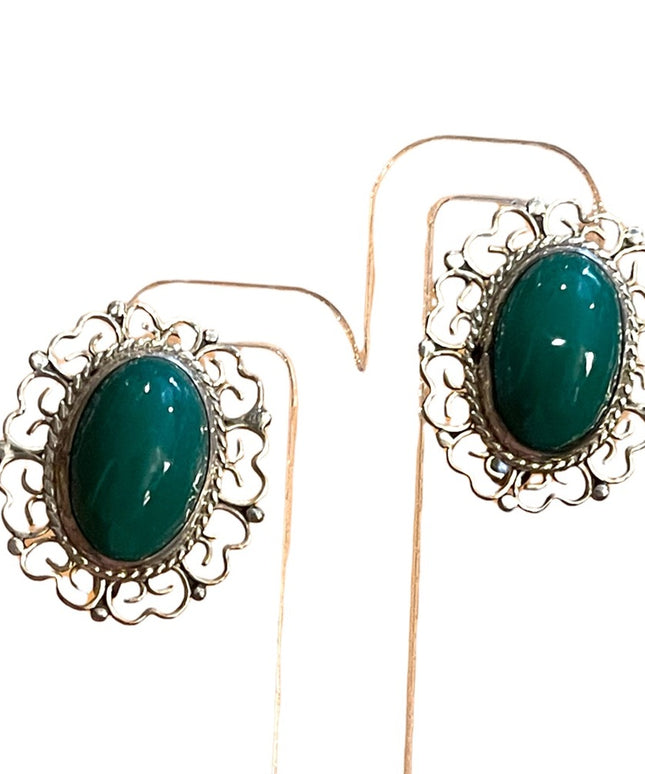 Vintage 925 Sterling silver Mexico filagree fancy oval Green Agate earrings
