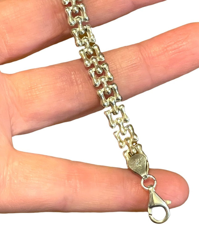 Sterling silver 925 “ M” Italy fancy design link bracelet