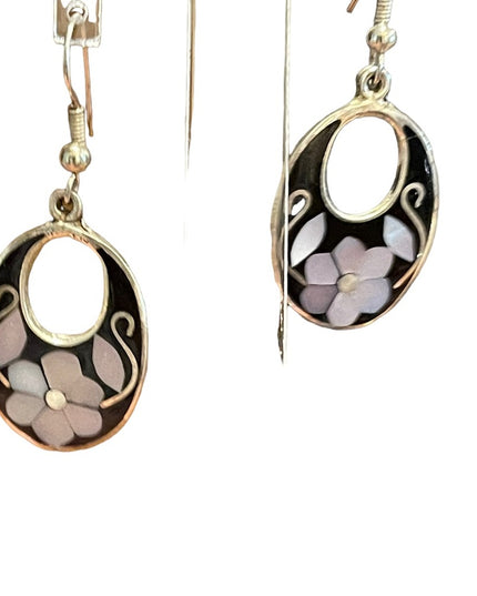 Vintage 1970s Black enamel pearl inlay flower MEXICO dangle earrings
