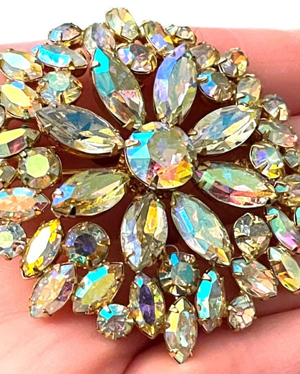 Vintage 1950s Gold finish Crystal AB fancy LARGE starburst brooch quality