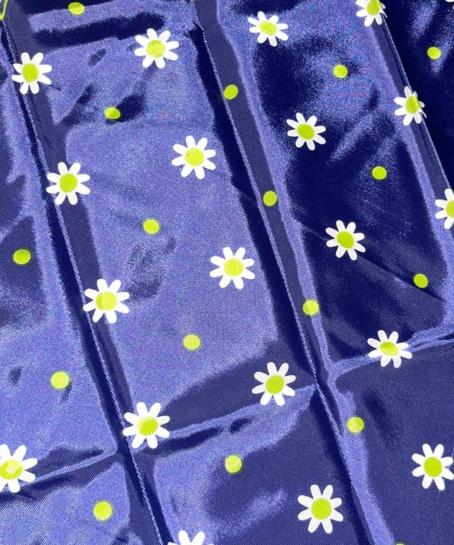 Vintage 1960s Green blue white DAISEY acetate scarf 26”