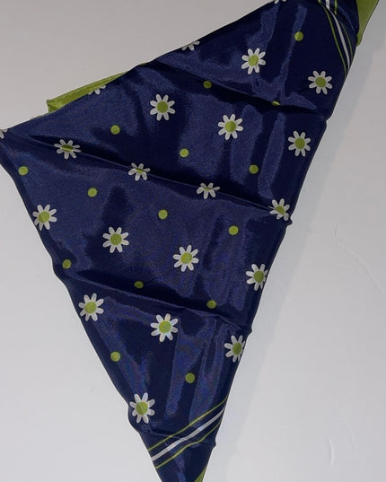 Vintage 1960s Green blue white DAISEY acetate scarf 26”