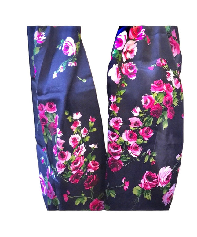 Lovely Laura Ashley Silk Roses Black Flower Scarf