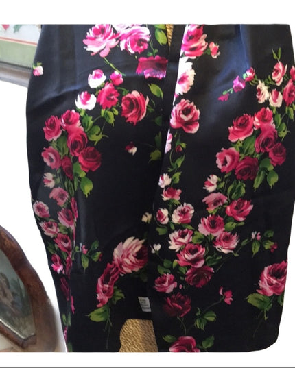 Lovely Laura Ashley Silk Roses Black Flower Scarf