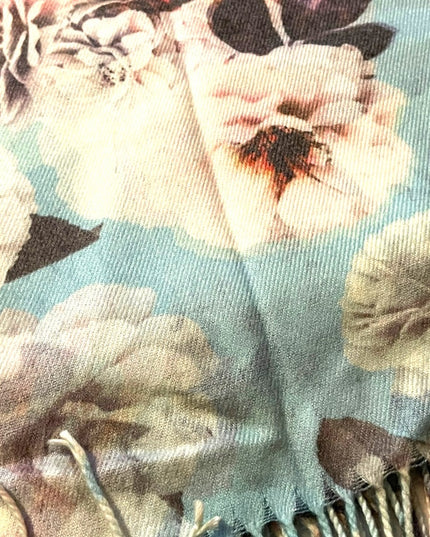 Love & Lore NWOT blue flower floral chic Wrap scarf Cover up