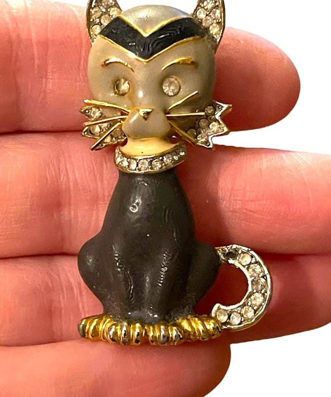 Vintage 1980s Enameled thinstone crystal gold finish kitty cat brooch gray