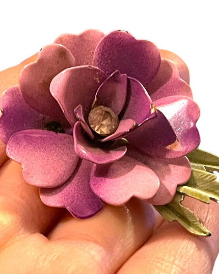 Vintsge 1960s pink metal painted enameled flower brooch