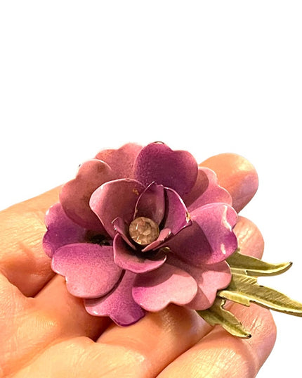 Vintsge 1960s pink metal painted enameled flower brooch