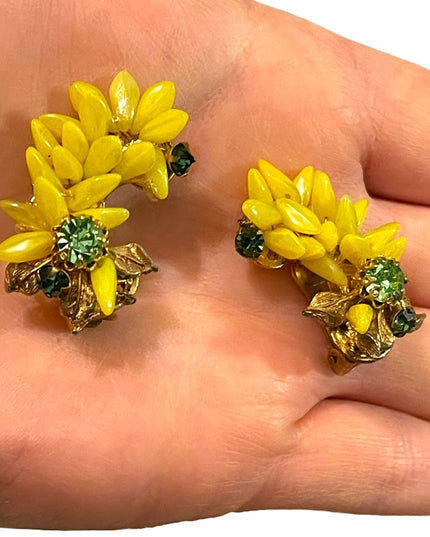 Vintage 1950s DeMario NY Yellow glass crystal forsynthia flower clip earrings